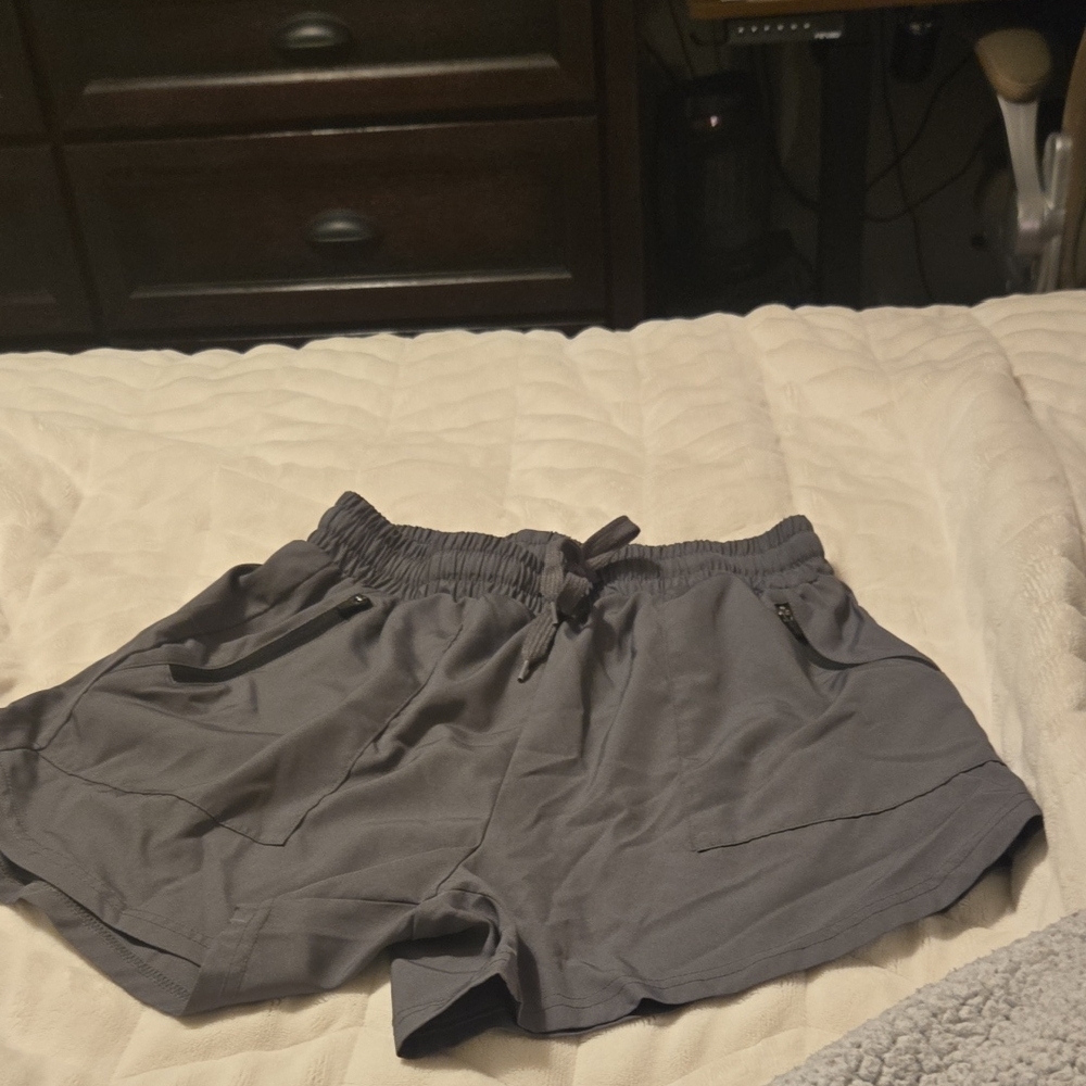 Gray Athletic Shorts with Elastic Waistband and Lightweight Material